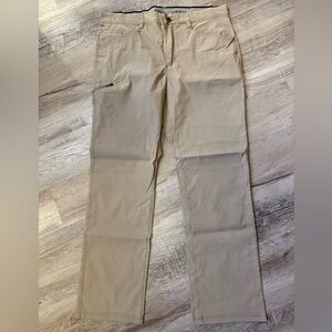 Orvis Men's Khaki Pants Size 38